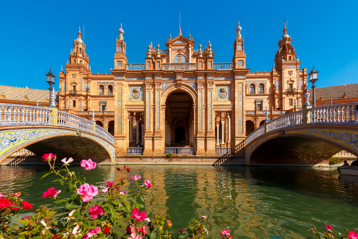 De paseo por la Plaza de España en Sevilla