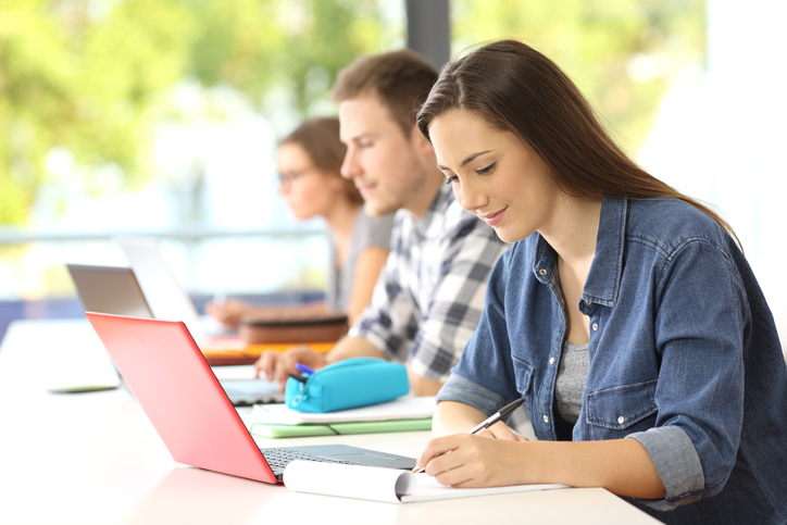 La ventaja de estudiar un grado superior en Sevilla