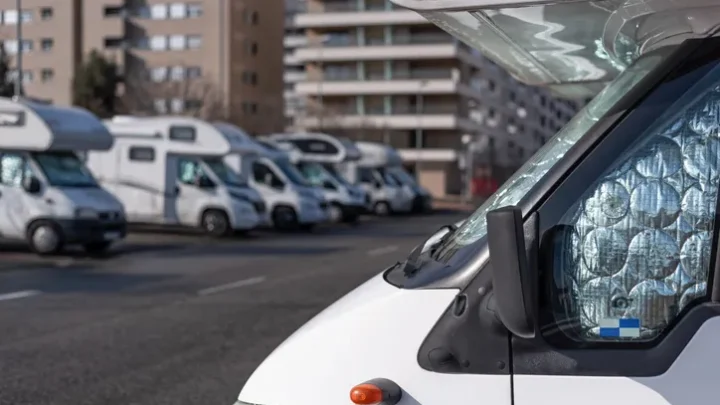Áreas de autocaravanas en Sevilla: dónde aparcar y dormir en camper